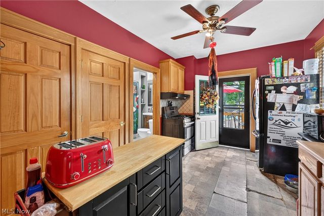 3525 W 49th Street, Cleveland, OH 44102