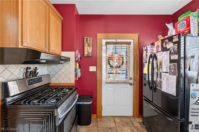 3525 W 49th Street, Cleveland, OH 44102