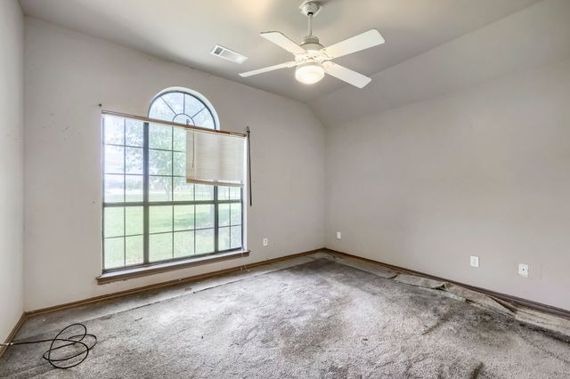 16018 University Drive, Forney, TX 75126