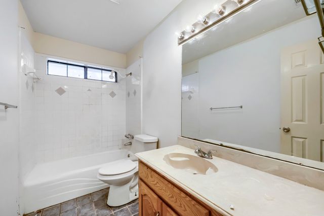 16018 University Drive, Forney, TX 75126