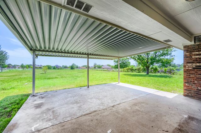 16018 University Drive, Forney, TX 75126
