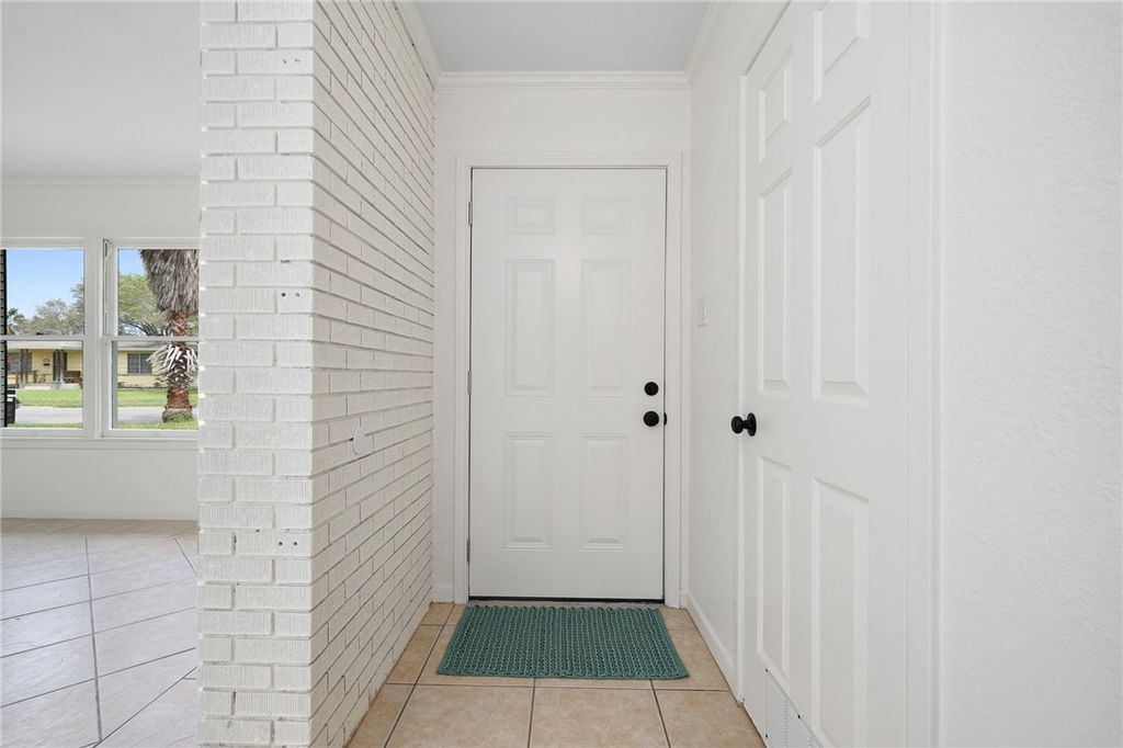 4837 Monette Dr, Corpus Christi, TX 78412 — photo 3