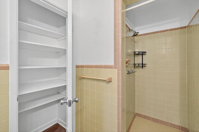 215 EDGEWATER DRIVE, Dunedin, FL 34698