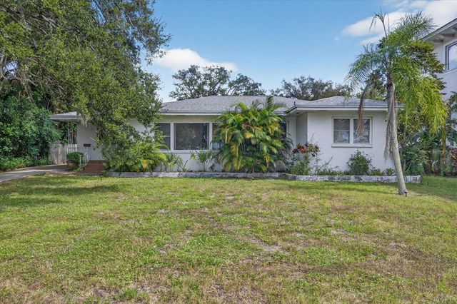215 EDGEWATER DRIVE, Dunedin, FL 34698
