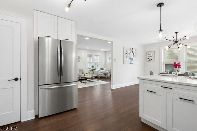 737 BAILEY AVE, Elizabeth City, NJ 07208