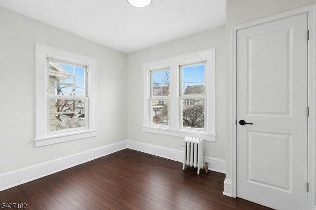 737 BAILEY AVE, Elizabeth City, NJ 07208