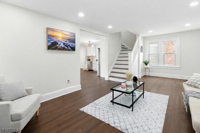 737 BAILEY AVE, Elizabeth City, NJ 07208