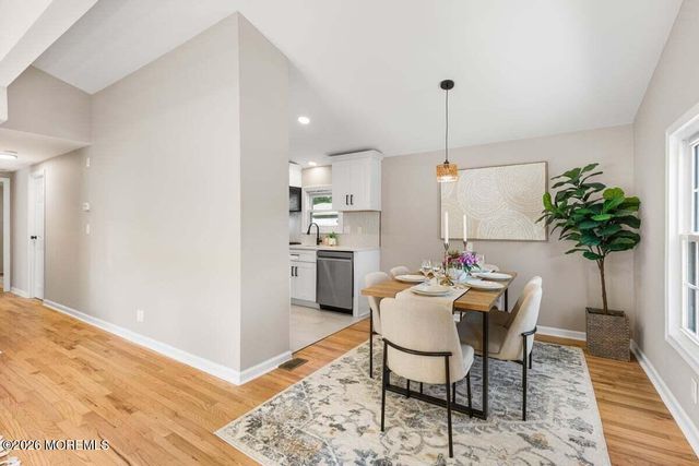 35 Deer Way, Manalapan, NJ 07726
