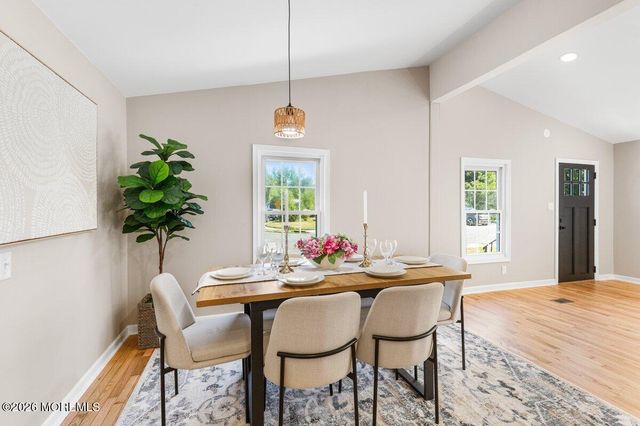 35 Deer Way, Manalapan, NJ 07726