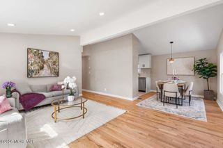 35 Deer Way, Manalapan, NJ 07726