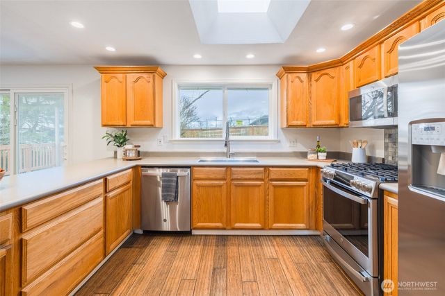 12418 SE 251st Place, Kent, WA 98030