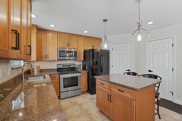 1803 Wheatfield Way, Miami Twp, OH 45140