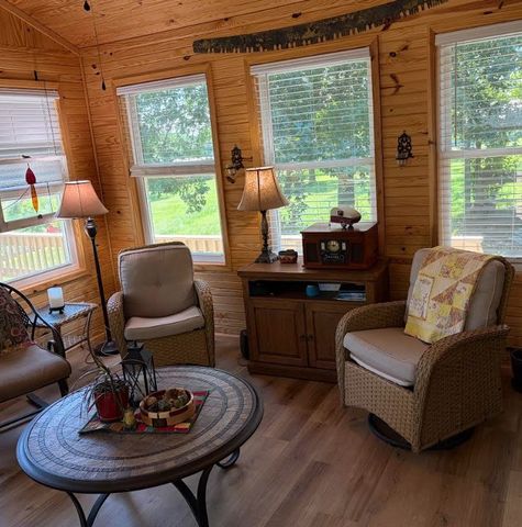 3429 Point Mason Rd, Big Sandy, TN 38221