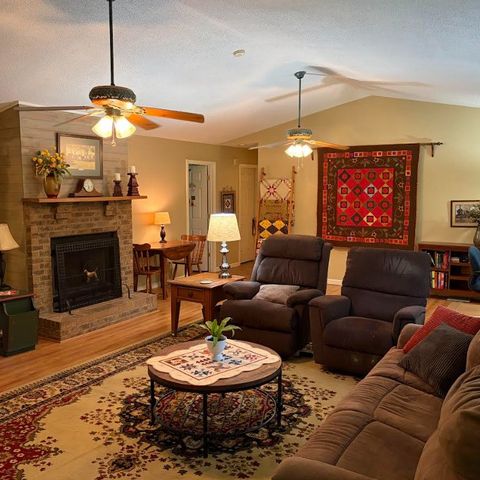 3429 Point Mason Rd, Big Sandy, TN 38221