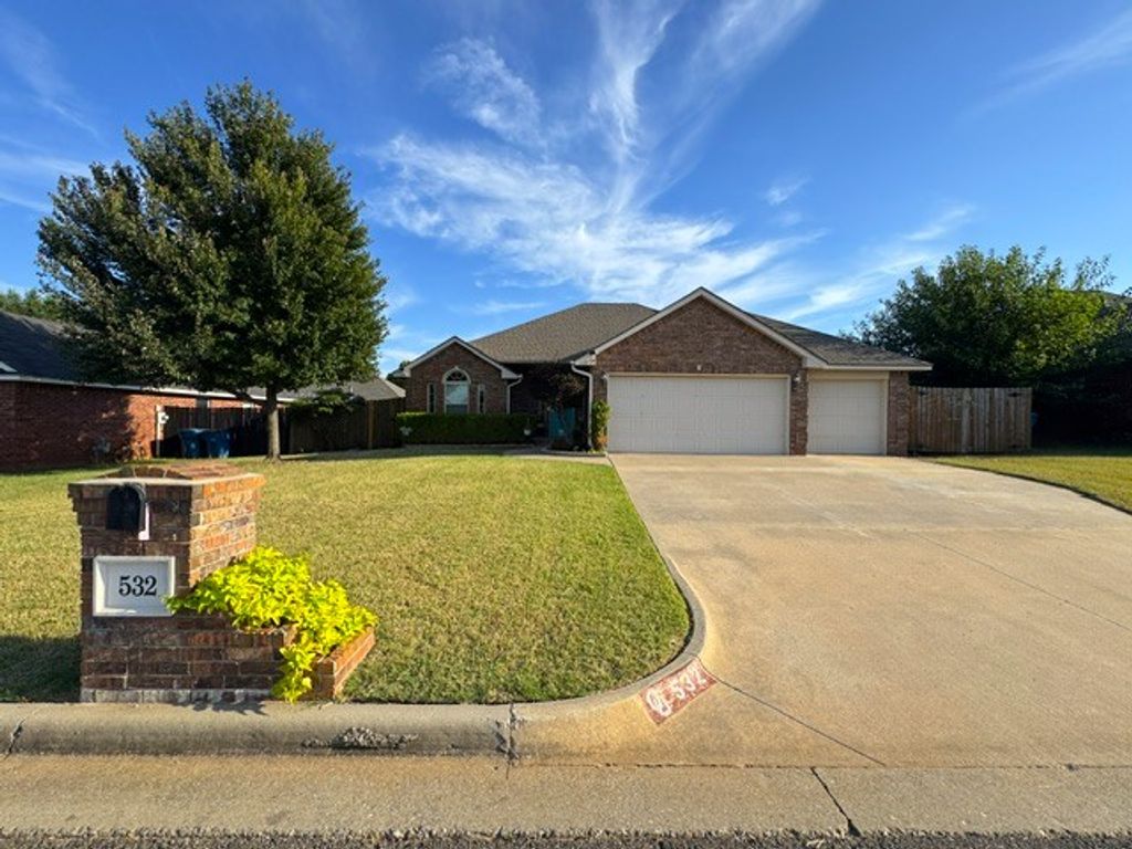 532 NE 22nd Street, Newcastle, OK 73065