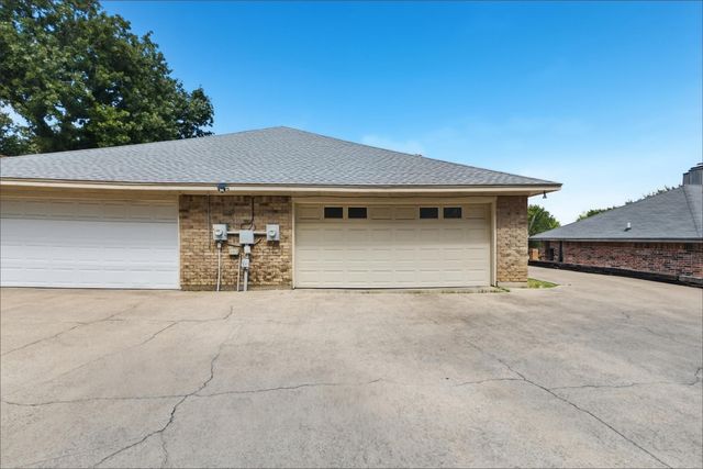 7806 Laver Court, Fort Worth, TX 76112