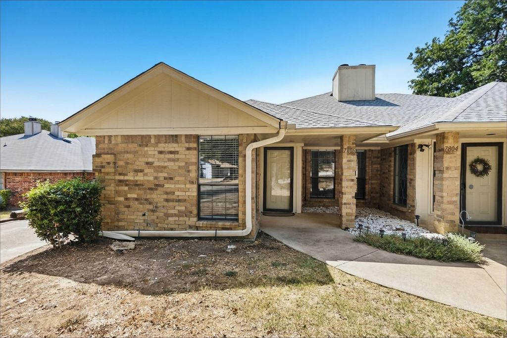 7806 Laver Court, Fort Worth, TX 76112