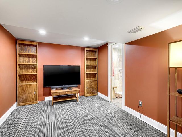 6037 11th Avenue S, Minneapolis, MN 55417