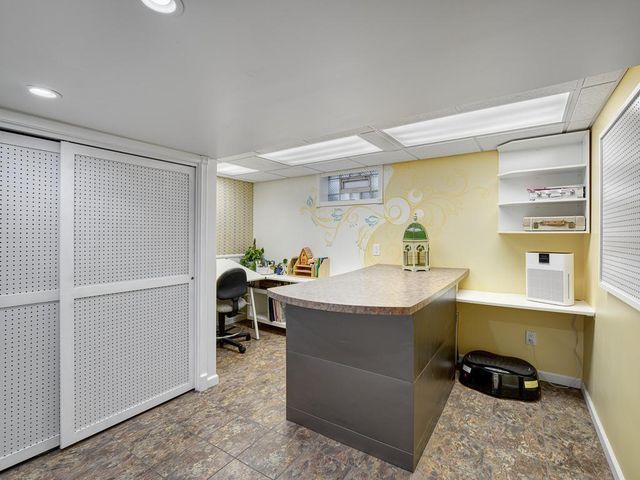 6037 11th Avenue S, Minneapolis, MN 55417