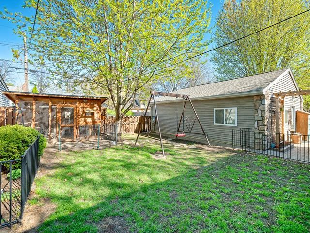 6037 11th Avenue S, Minneapolis, MN 55417