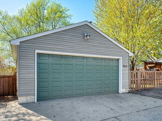 6037 11th Avenue S, Minneapolis, MN 55417