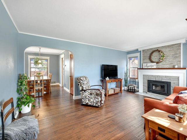 6037 11th Avenue S, Minneapolis, MN 55417