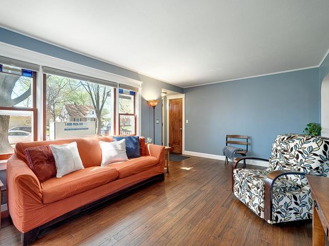 6037 11th Avenue S, Minneapolis, MN 55417