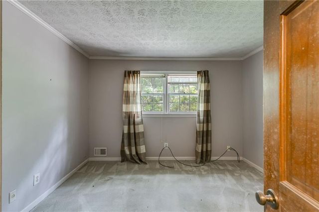 5471 S Lake Drive, Douglasville, GA 30135