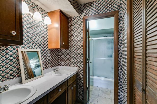 5471 S Lake Drive, Douglasville, GA 30135