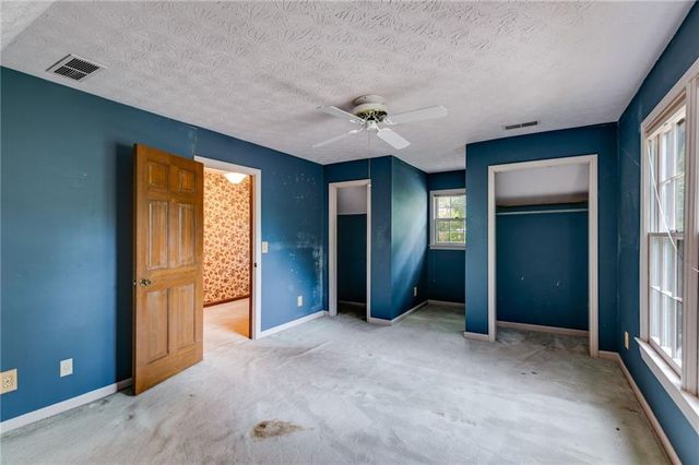 5471 S Lake Drive, Douglasville, GA 30135