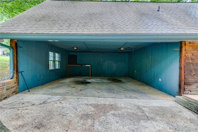 5471 S Lake Drive, Douglasville, GA 30135