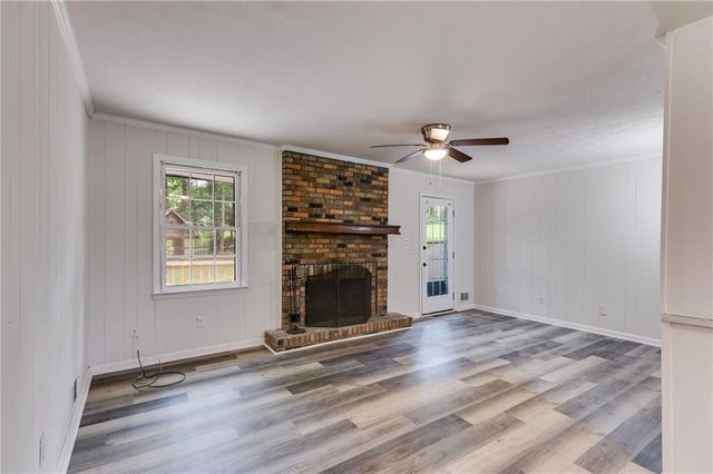 5471 S Lake Drive, Douglasville, GA 30135