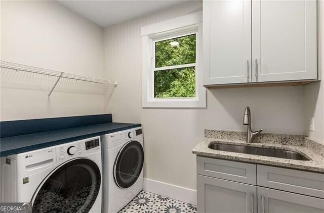 1006 Northcliffe Drive NW, Atlanta, GA 30318