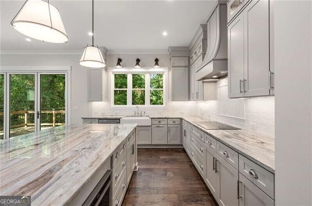 1006 Northcliffe Drive NW, Atlanta, GA 30318