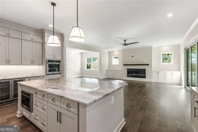 1006 Northcliffe Drive NW, Atlanta, GA 30318