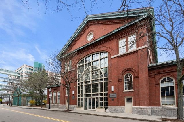 106 13th St 202, Boston, MA 02129