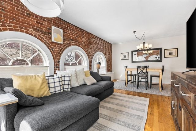 106 13th St 202, Boston, MA 02129