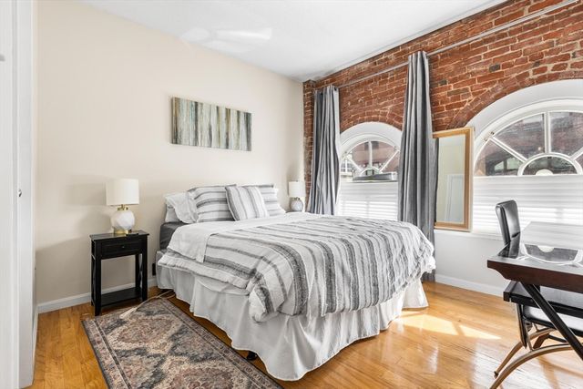 106 13th St 202, Boston, MA 02129