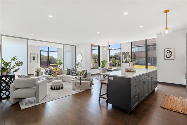 540 W Webster Avenue 311, Chicago, IL 60614