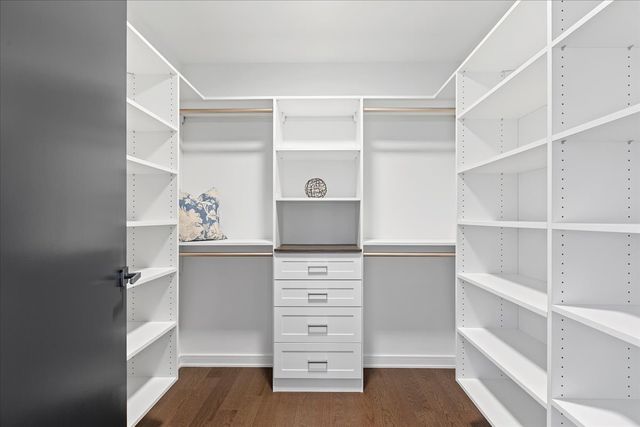 540 W Webster Avenue 311, Chicago, IL 60614