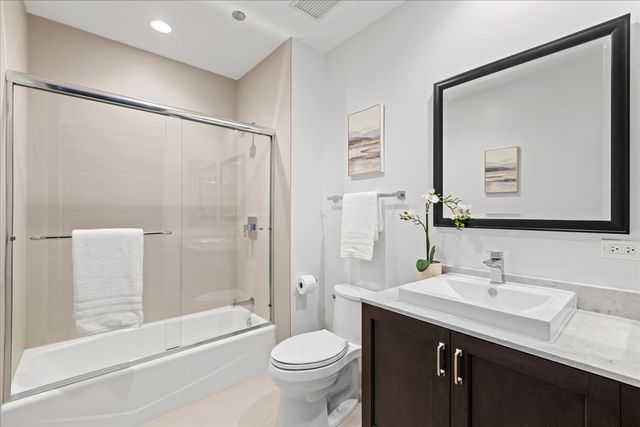 540 W Webster Avenue 311, Chicago, IL 60614