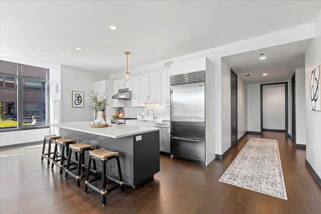 540 W Webster Avenue 311, Chicago, IL 60614