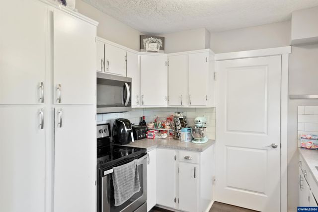 1425 Marshall Dr SE, Salem, OR 97302