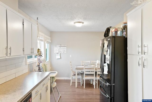 1425 Marshall Dr SE, Salem, OR 97302