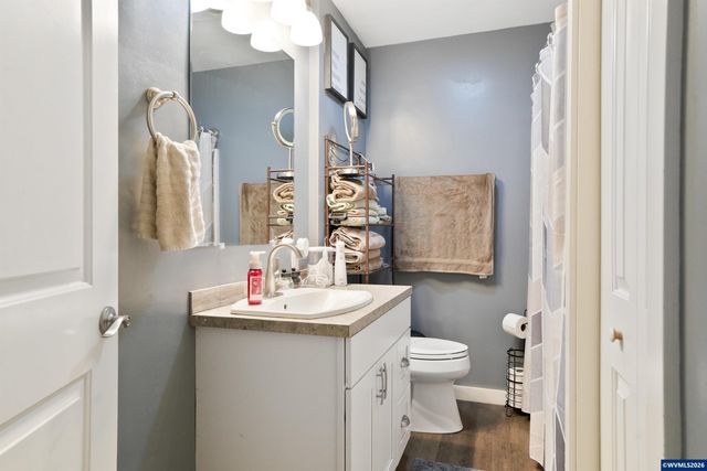 1425 Marshall Dr SE, Salem, OR 97302