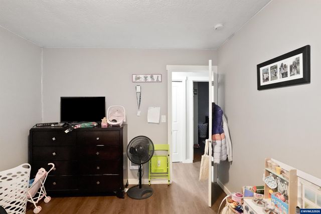 1425 Marshall Dr SE, Salem, OR 97302