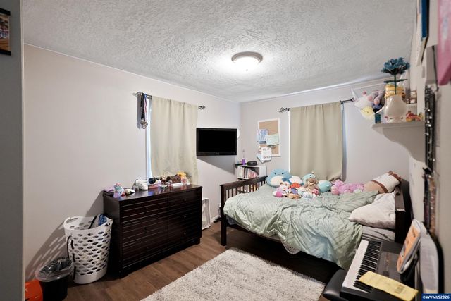 1425 Marshall Dr SE, Salem, OR 97302