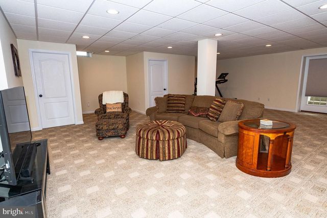 301 PRESCOTT DR, Chester Springs, PA 19425