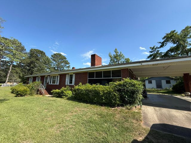 40 Sandalwood Lane, Sumter, SC 29154