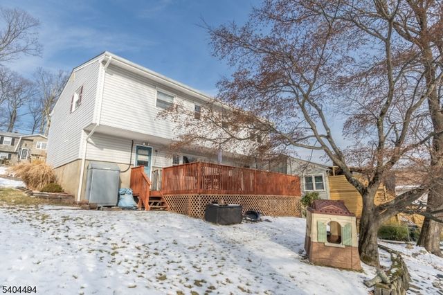 13 Apache Trl, Rockaway Twp., NJ 07866